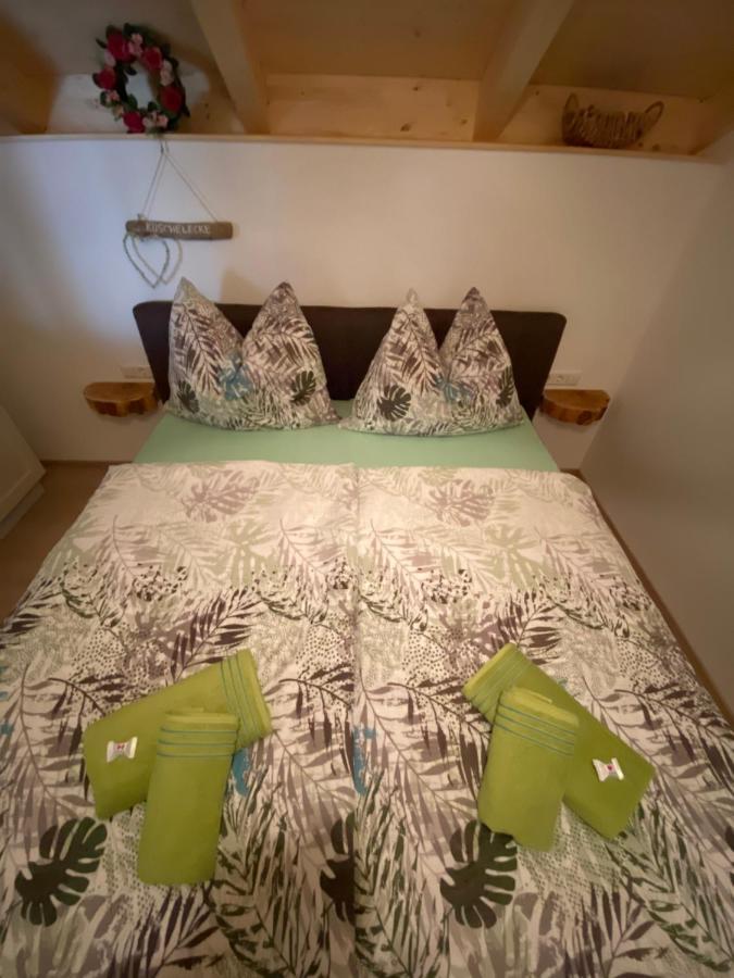 Apartments Edelweiss & Enzian - Gaestehaus Zum Fuchs Хермагор Экстерьер фото