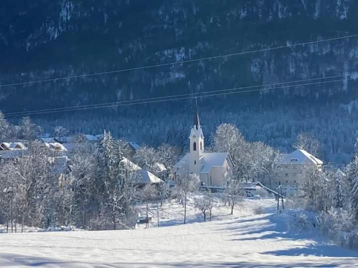 Apartments Edelweiss & Enzian - Gaestehaus Zum Fuchs Хермагор Экстерьер фото